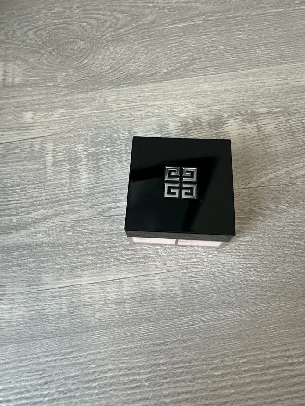 Givenchy Prisme Libre Loose Powder